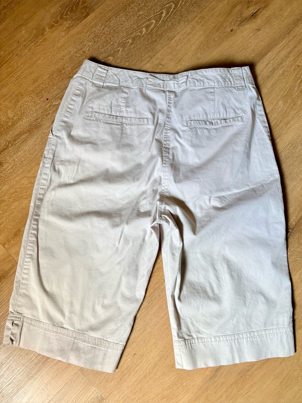 Kim Rogers Light Beige Women's Bermuda Shorts